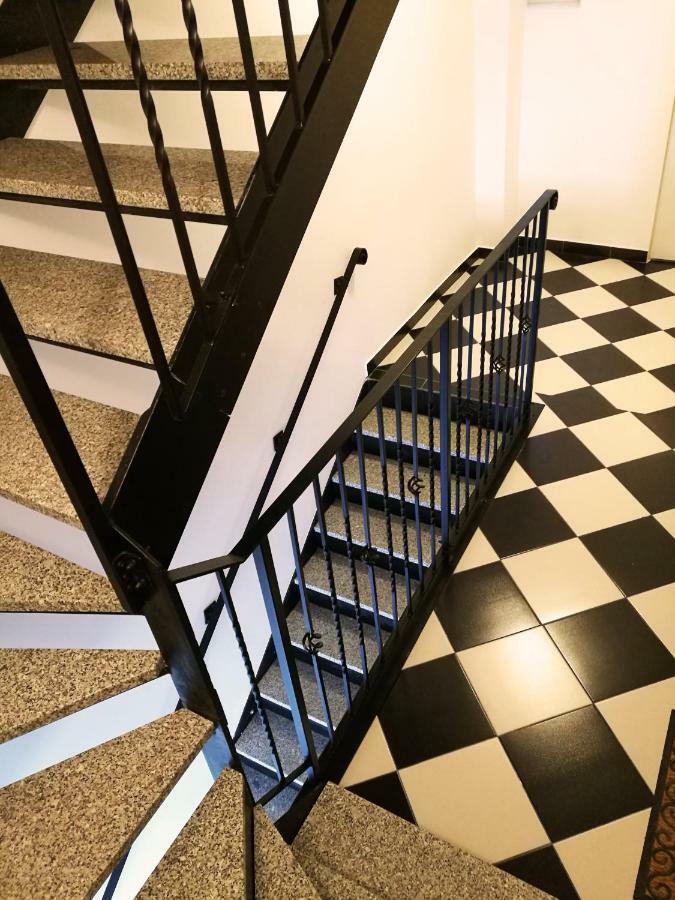 Kamienica Na Nowo Apartamenty Мронгово Екстериор снимка